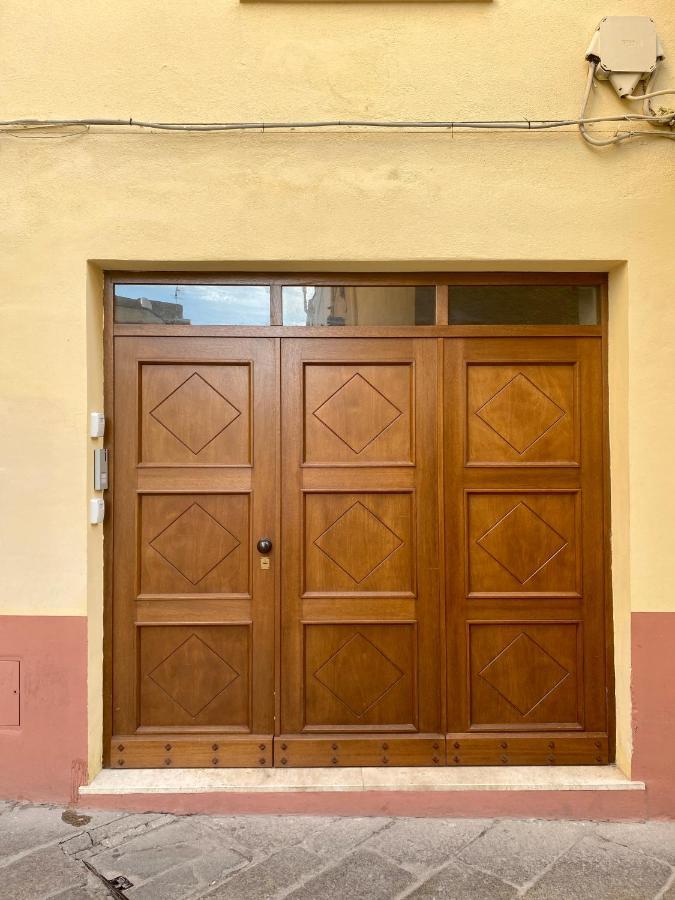 Sassari-Centro Elegante Appartamento Con Wifi E Netflix Exterior photo